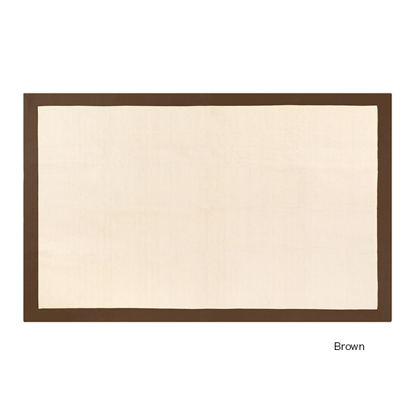 丈夫で吸湿性があるリネン、柔らかく通気性に優れてサラサラとした触り心地のコットン。