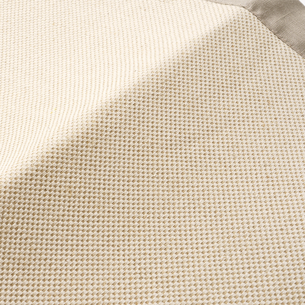 丈夫で吸湿性があるリネン、柔らかく通気性に優れてサラサラとした触り心地のコットン。