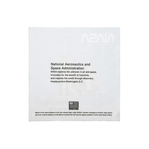 アメリカ航空宇宙局 NASA の公式デザインを採用したマイクロファイバークロス。