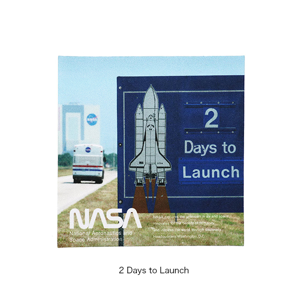 アメリカ航空宇宙局 NASA の公式デザインを採用したマイクロファイバークロス。