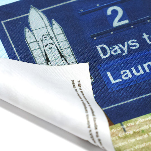 アメリカ航空宇宙局 NASA の公式デザインを採用したマイクロファイバークロス。