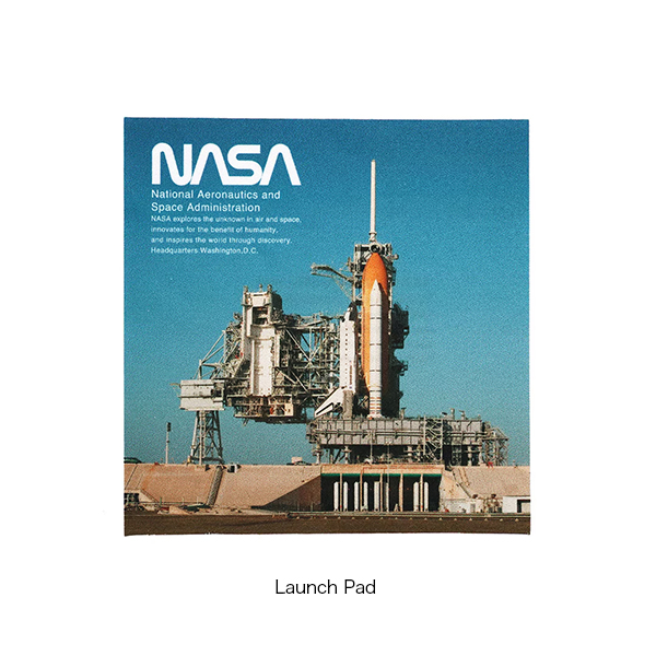 アメリカ航空宇宙局 NASA の公式デザインを採用したマイクロファイバークロス。