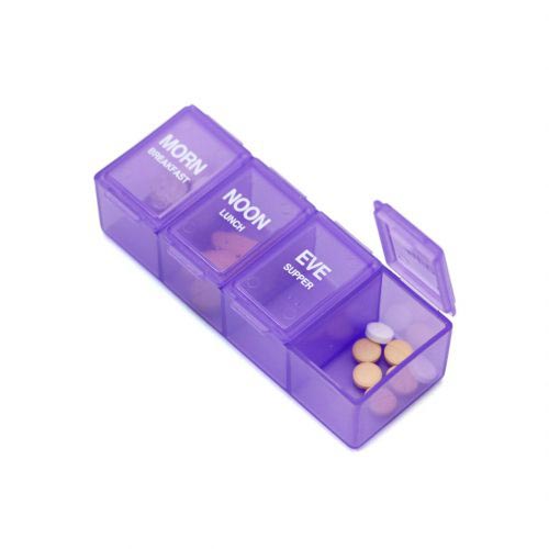 服用時間帯に合わせて錠剤を収納できるピルケース。