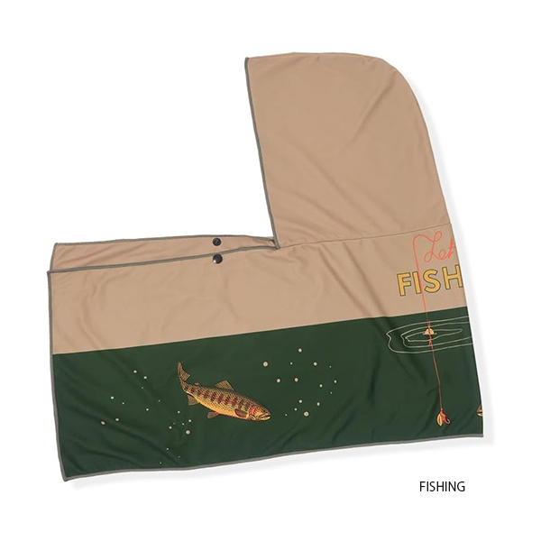 日焼けしやすい首元を守ってくれるフーディー型のデザイン。