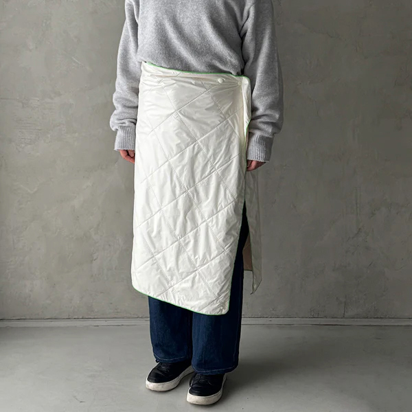 新しいバッグインサイズのコンパクトブランケット