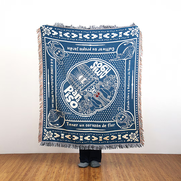 メキシコのカルチャーをモチーフにした、バンダナデザインのスローケット。