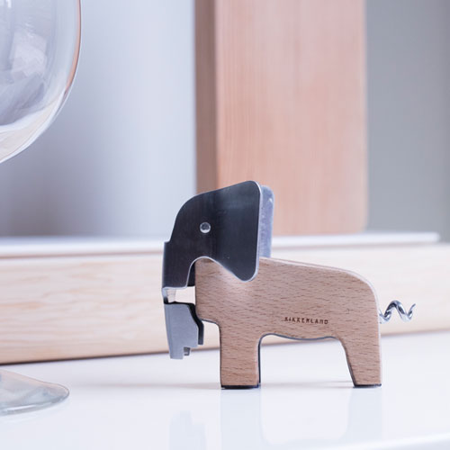 エレファントモチーフのボトルオープナー&コルクスクリュー。