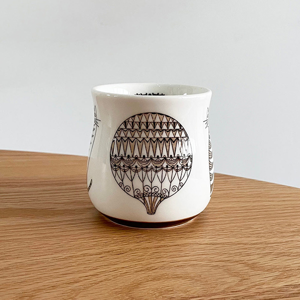 どこか懐かしいデザインオールドカッパーマグカップ。