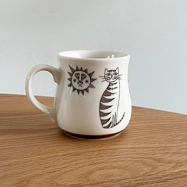 どこか懐かしいデザインオールドカッパーマグカップ。