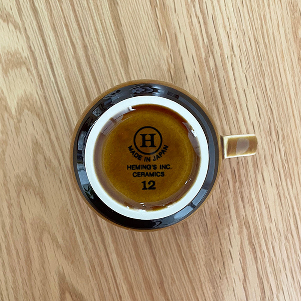 どこか懐かしいデザインオールドカッパーマグカップ。