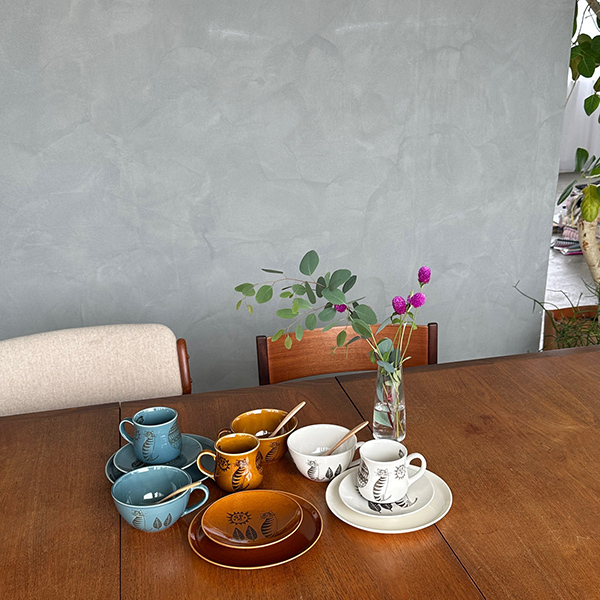 どこか懐かしいデザインオールドカッパーマグカップ。