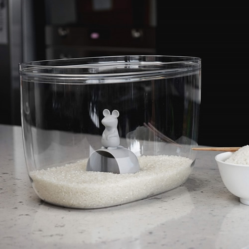 クリアなケースはおもちゃ箱やディスプレイのドームとしても楽しめます。