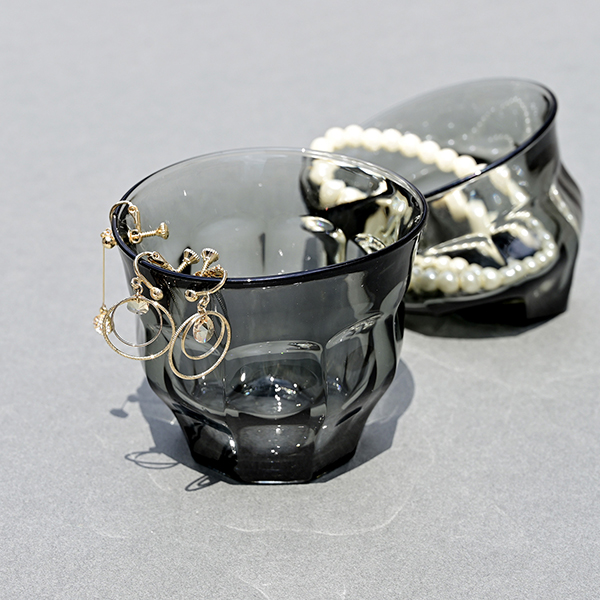 クラッシックなカフェグラス（ピカルディー）をリデザインしたユニークなグラスです。