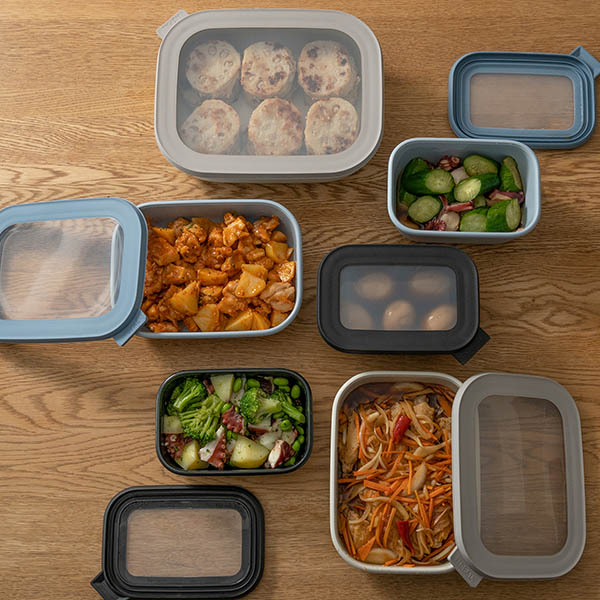 そのまま食卓に出せる保存容器。