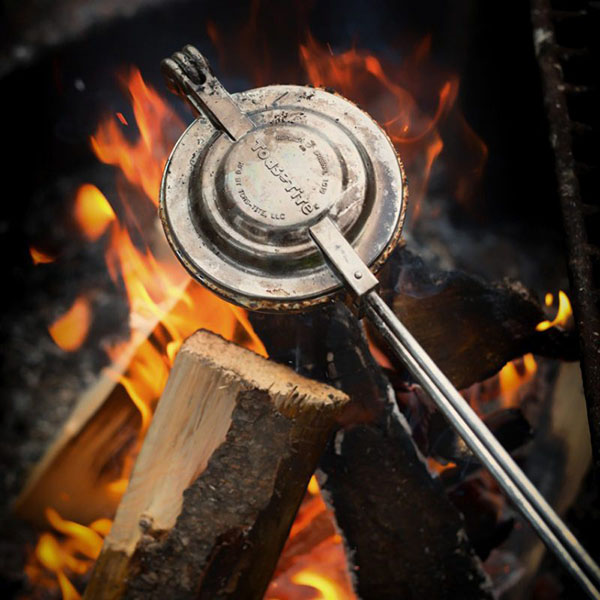 様々なレシピのホットサンドを作ることができるホットサンドメーカー。