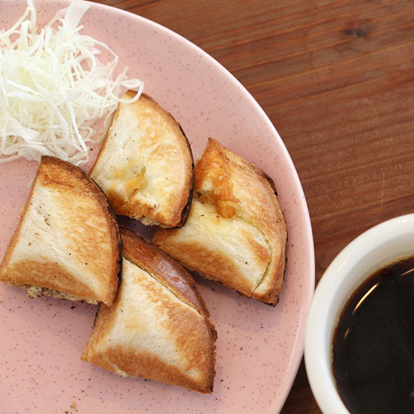 様々なレシピのホットサンドを作ることができるホットサンドメーカー。