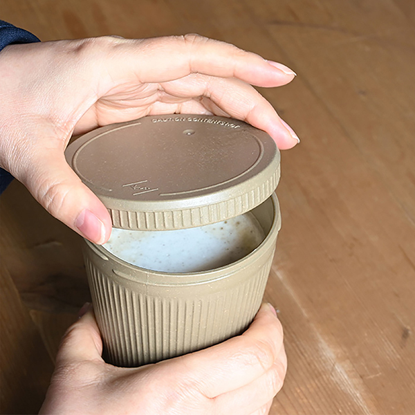 KAFFEEFORM. Weducer Cupの専用キャップ。