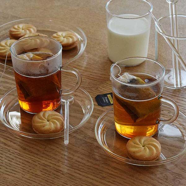 ガラス製ステアラー（マドラー）。