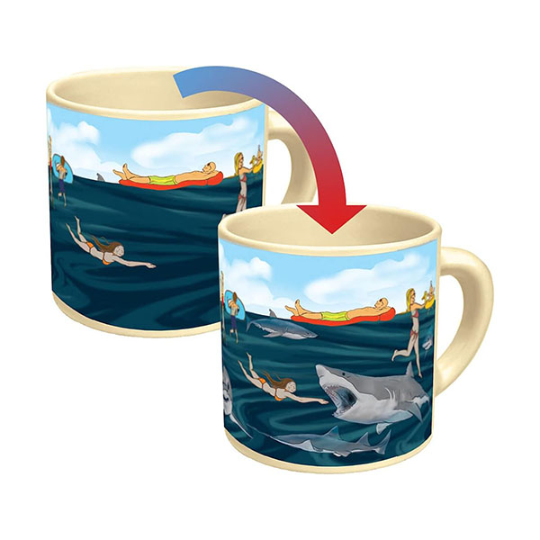 暖かい飲み物を注ぐと絵柄が変化するマグ。