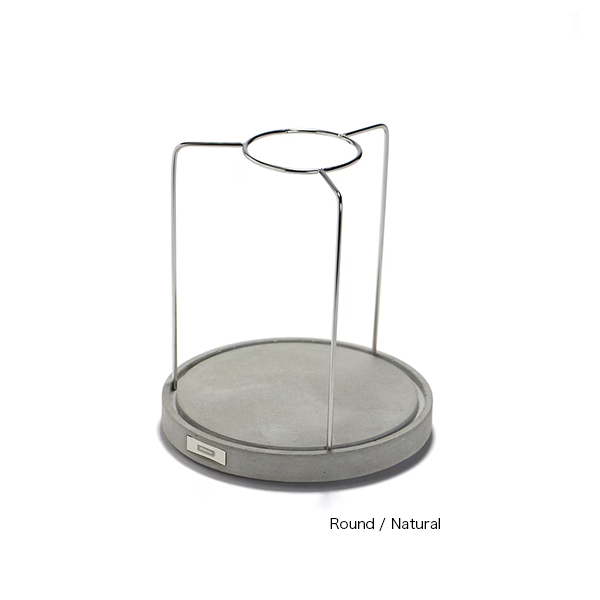 そこに置くだけで、空間の印象が整うコーヒードリッパースタンド