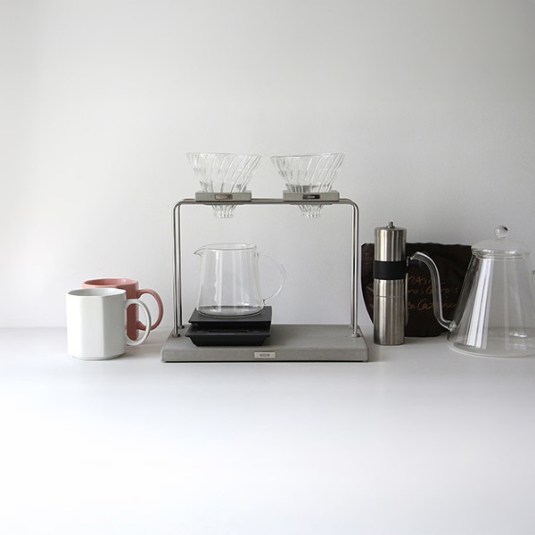 そこに置くだけで、空間の印象が整うコーヒードリッパースタンド
