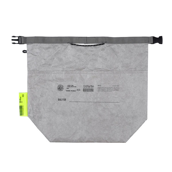 高密度ポリエチレンを使用した簡易保冷バッグシリーズ。