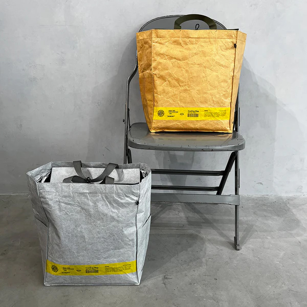 高密度ポリエチレンを使用した簡易保冷バッグシリーズ。