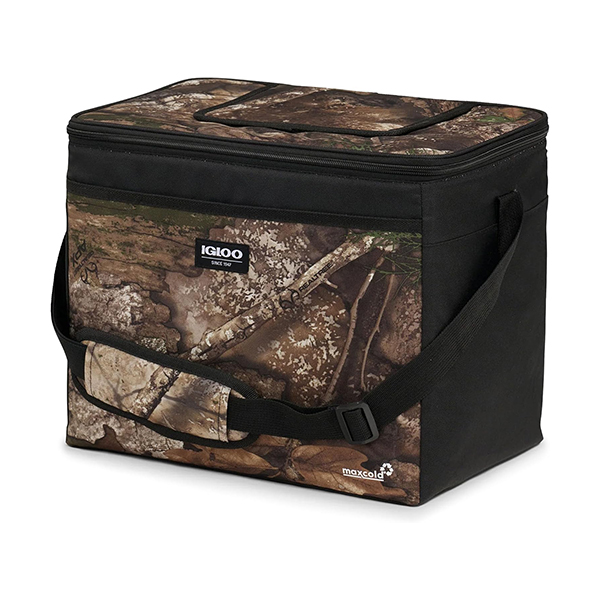 リアルツリーカモ柄のクーラーバッグ。