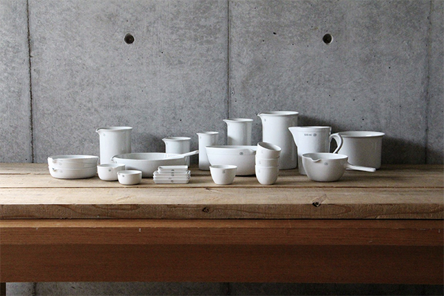JIPO (Jizerská porcelánka,s.r.o.) 社は1869 年、チェコのデスナーに創業した実験用磁器製造メーカー。