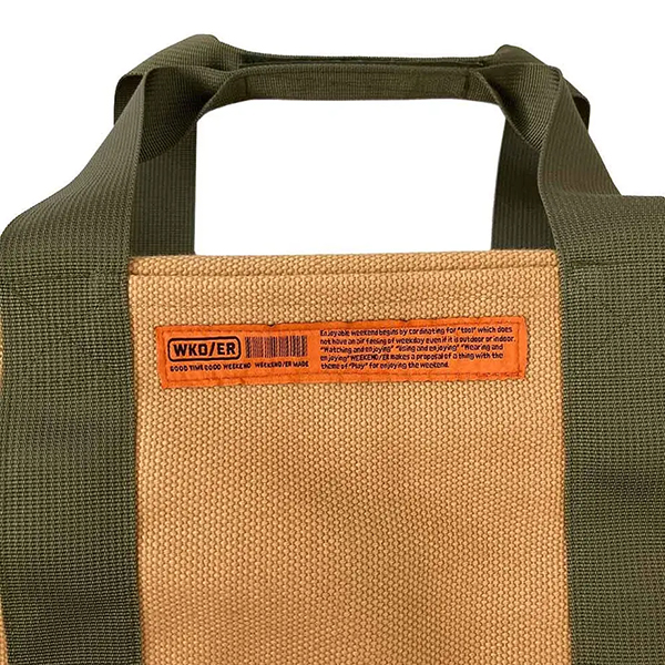 太番手糸/24ozの綿素材を使用した筒型バッグ。