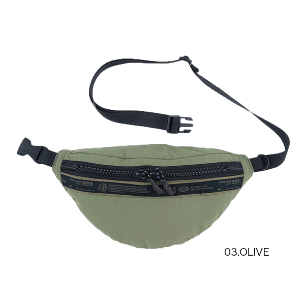 独特なシワ感とが特徴的なWASH NYLON素材のシリーズ。