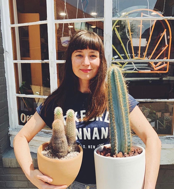 OXFORD PENNANTのTシャツ。