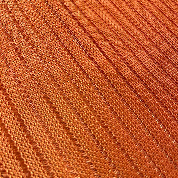 レトロなイメージのストライプ柄メッシュ生地を使用