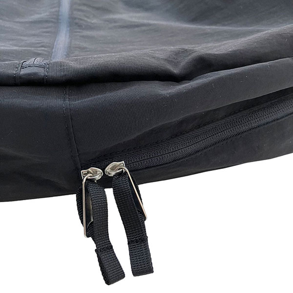 軽さがポイントのデイパック