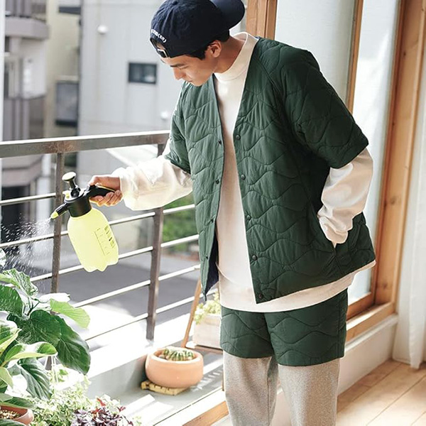 ハーフスリーブのジャケット+ショートパンツのセットアップのDAN-TENです。