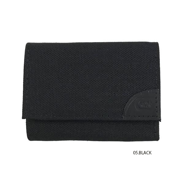 coruri/ コルリはアクティブなオフタイムに必要最小限を機能的に収納する小型財布です。