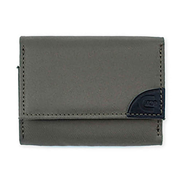 coruri/ コルリはアクティブなオフタイムに必要最小限を機能的に収納する小型財布です。