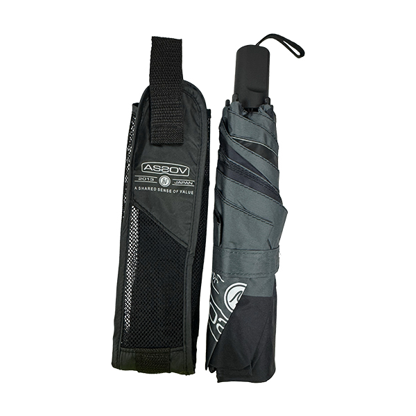 雨兼用でつかえる折り畳み傘。