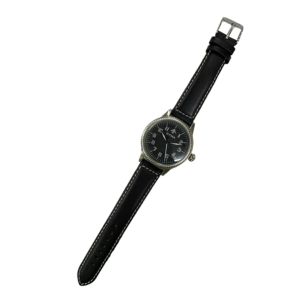 CYMAは1862年に設立されたスイスの名門ブランド。