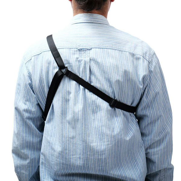 AS2OVナイロンポリカシリーズの携帯性と収納力を兼ね備えたホルダーバッグ。