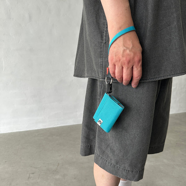 MICRO WALLET coruri 用のハンドストラップ。