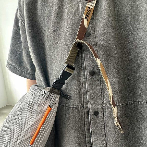 厚手でしなやかな素材感のメッシュ生地を使用したポーチ