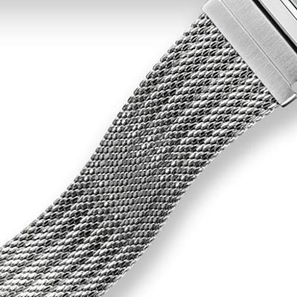 CASIOデジタルレディース腕時計、海外モデル。