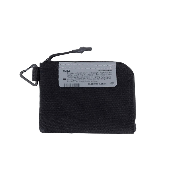 コットンキャンバスを使用したクラシカルなデザイン