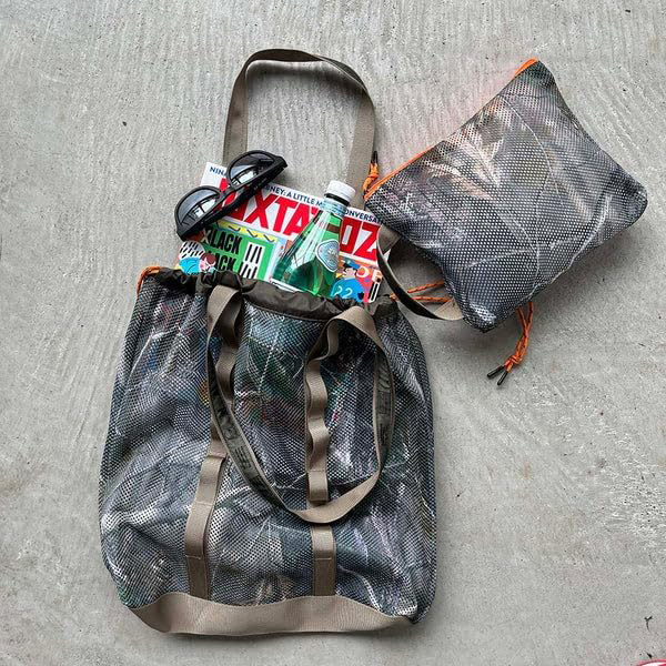 厚手でしなやかな素材感のメッシュ生地