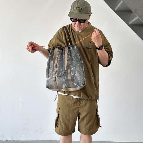 厚手でしなやかな素材感のメッシュ生地