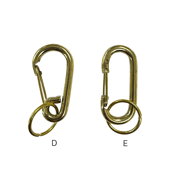 鉄製のレトロなキーホルダー。