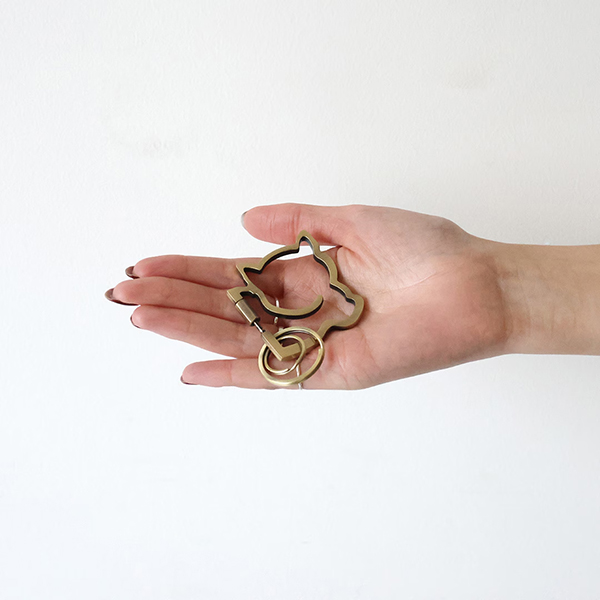 猫や犬の形のラビナキーリング