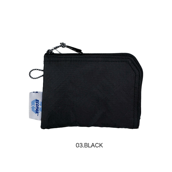 高機能ラミネートファブリック「ECOPAK」素材を使用したL字ジップが使い易いマルチケース。