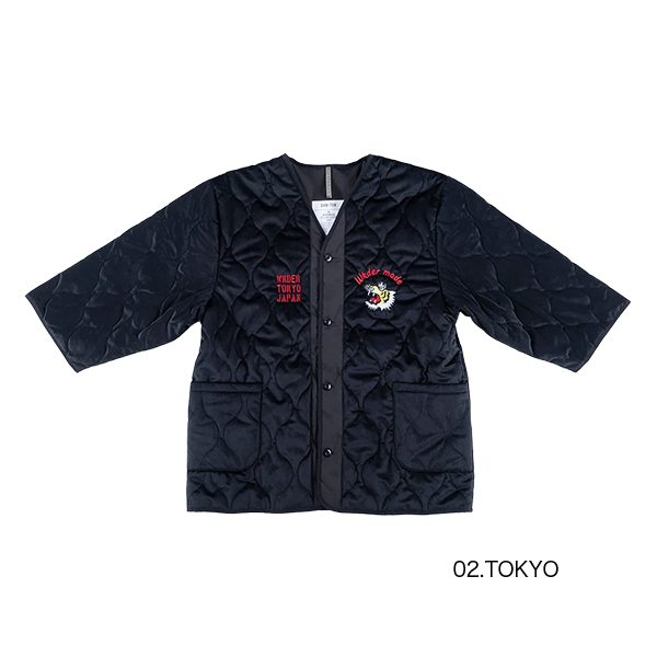 ベルベット素材に刺繍を施したスーベニアジャケットの様なDAN-TEN